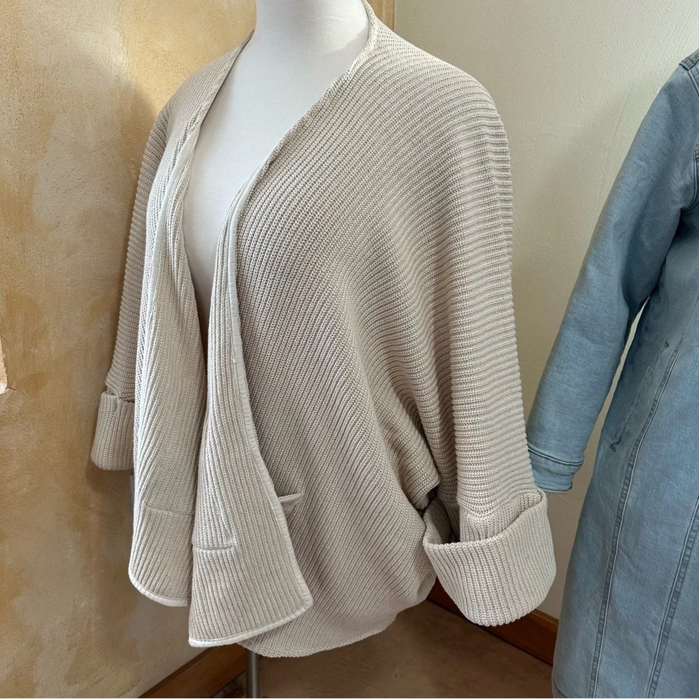 Like New Gardenbelle 100% Organic unbleached cotton oversized Cardigan USA made - Picture 5 of 16